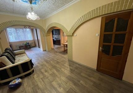 Трехкомнатная квартира ул.Мисхорская